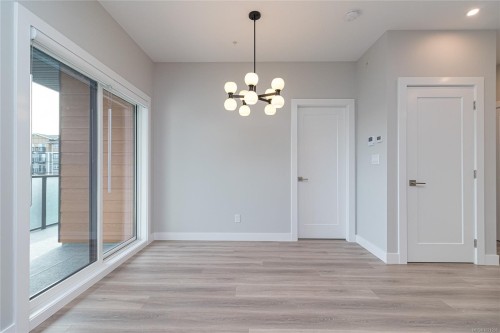 304-918 Jenkins Ave, Langford, BC - Indoor Photo Showing Other Room