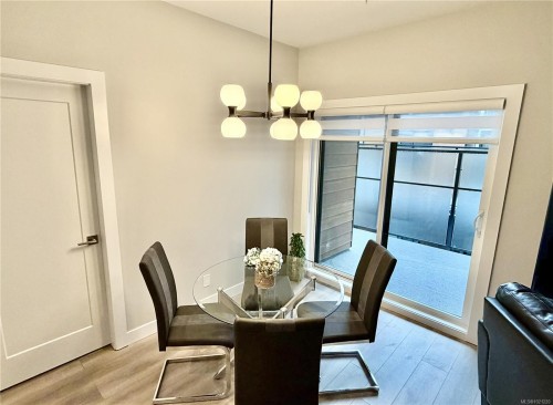 505-918 Jenkins Ave, Langford, BC - Indoor Photo Showing Dining Room
