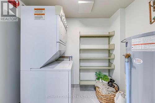 902 - 5080 Pinedale Avenue, Burlington, ON - Indoor Photo Showing Laundry Room