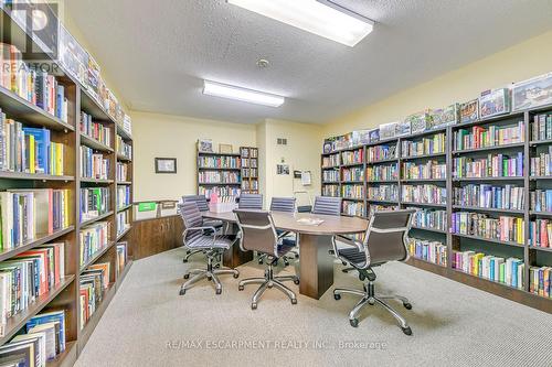 902 - 5080 Pinedale Avenue, Burlington, ON - Indoor Photo Showing Office