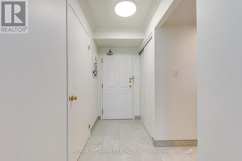 902 - 5080 Pinedale Avenue, Burlington, ON - Indoor Photo Showing Other Room