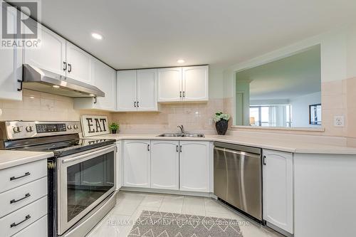 902 - 5080 Pinedale Avenue, Burlington, ON - Indoor Photo Showing Kitchen With Stainless Steel Kitchen With Double Sink