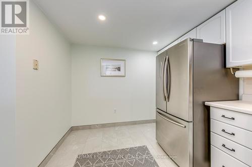 902 - 5080 Pinedale Avenue, Burlington, ON - Indoor