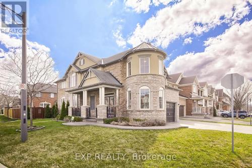 864 Etherington Way, Milton, ON - Outdoor With Facade