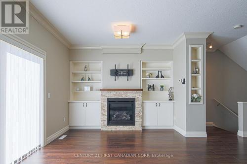 11 - 1850 Beaverbrook Avenue, London North (North M), ON - Indoor Photo Showing Living Room With Fireplace
