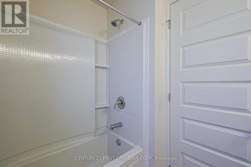 11 - 1850 Beaverbrook Avenue, London North (North M), ON - Indoor