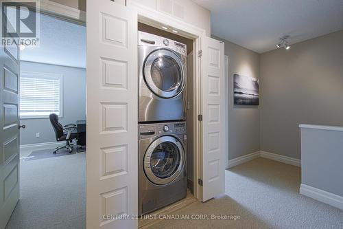 11 - 1850 Beaverbrook Avenue, London North (North M), ON - Indoor Photo Showing Laundry Room
