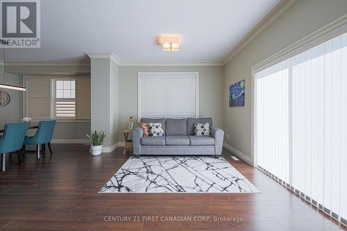 11 - 1850 Beaverbrook Avenue, London North (North M), ON - Indoor Photo Showing Living Room