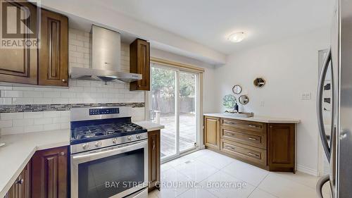 41 Huntsmill Boulevard, Toronto, ON - Indoor Photo Showing Kitchen