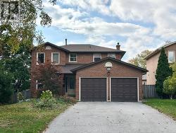 102 HAZELWOOD DRIVE  Newmarket, ON L3Y 3G3