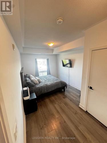 615 - 4 Spice Way, Barrie, ON - Indoor Photo Showing Bedroom