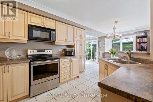 22 - 130 Robert Street, Milton, ON - Indoor Photo Showing Kitchen With Double Sink