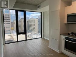 1106 - 195 MCCAUL STREET  Toronto, ON M5T 0E5