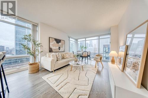 1902 - 25 TELEGRAM MEWS  Toronto, ON M5V 3Z1