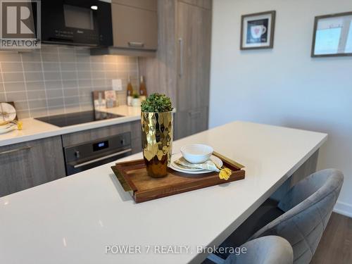 1308 - 292 Verdale Crossing, Markham, ON - Indoor Photo Showing Kitchen