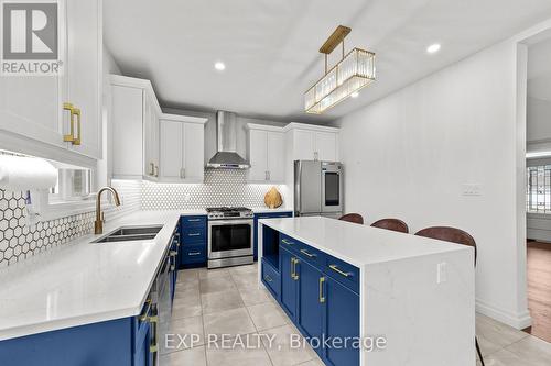 222 Boardwalk Way, Thames Centre, ON - Indoor Photo Showing Kitchen With Double Sink With Upgraded Kitchen