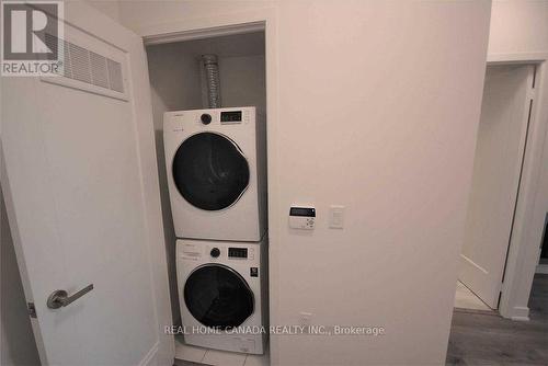 3609-Master - 195 Redpath Avenue, Toronto, ON - Indoor Photo Showing Laundry Room