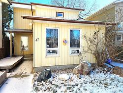 47 Hershey ST  Winnipeg, MB R2K 4A5