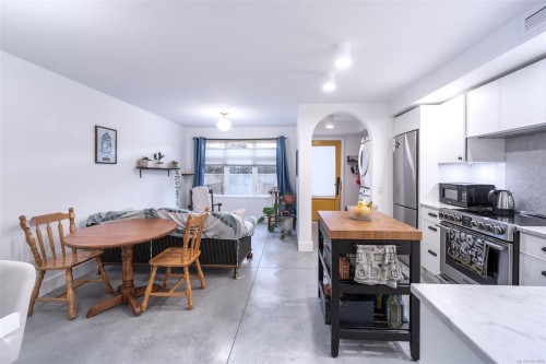 11-230 Wilson St, Victoria, BC 