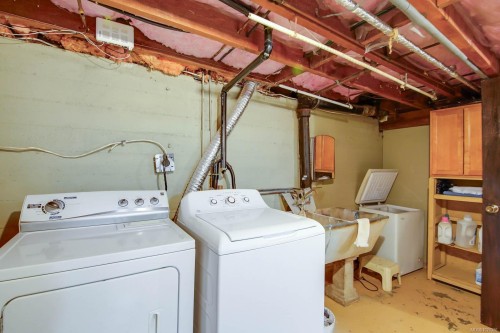 2374 Anderson Ave, Port Alberni, BC 