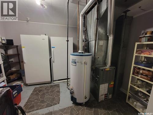 4920 Express Avenue, Macklin, SK - Indoor Photo Showing Basement