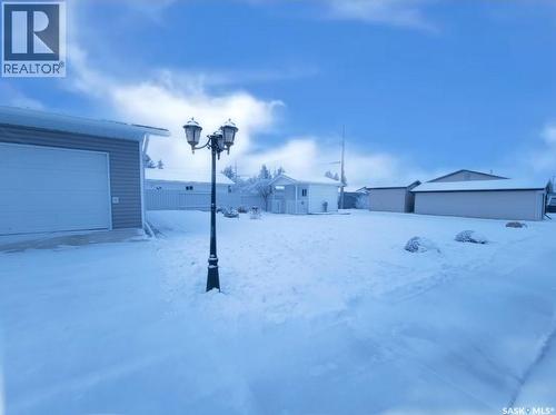 4920 Express Avenue, Macklin, SK - Outdoor