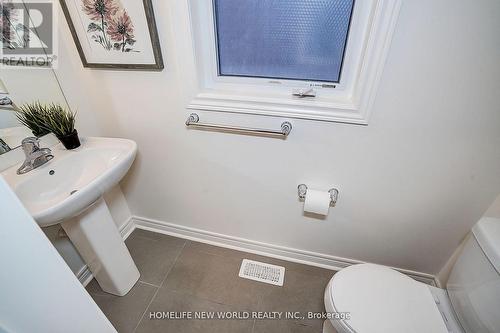 2002 Cocklin Crescent, Oshawa, ON - Indoor Photo Showing Bathroom