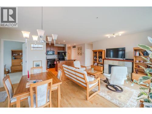 3301 Skaha Lake Road Unit# 406, Penticton, BC - Indoor With Fireplace