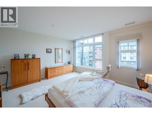 3301 Skaha Lake Road Unit# 406, Penticton, BC - Indoor Photo Showing Bedroom