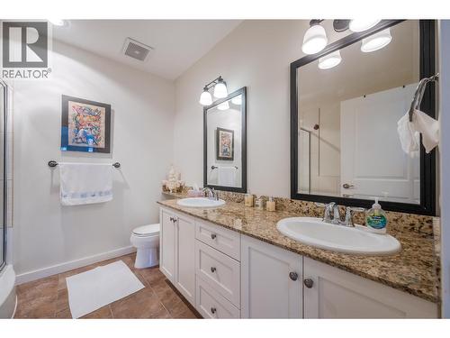 3301 Skaha Lake Road Unit# 406, Penticton, BC - Indoor Photo Showing Bathroom