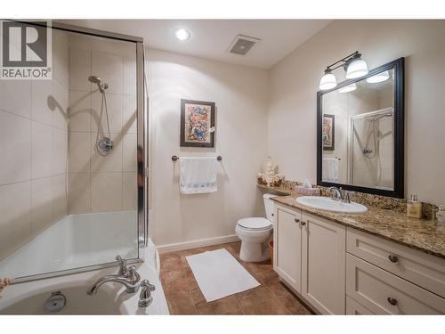3301 Skaha Lake Road Unit# 406, Penticton, BC - Indoor Photo Showing Bathroom