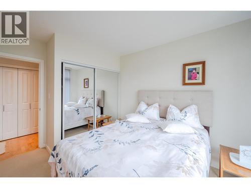 3301 Skaha Lake Road Unit# 406, Penticton, BC - Indoor Photo Showing Bedroom