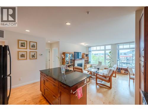 3301 Skaha Lake Road Unit# 406, Penticton, BC - Indoor