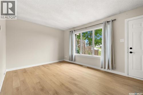 3814 Castle Road, Regina, SK - Indoor Photo Showing Other Room