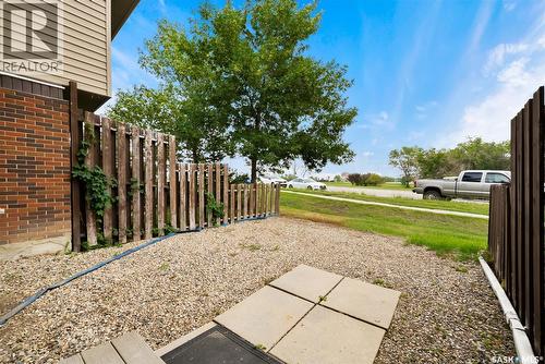 3814 Castle Road, Regina, SK - Outdoor