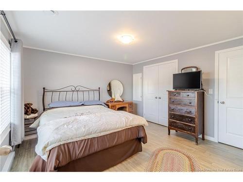 215 Moore St, Fredericton, NB 