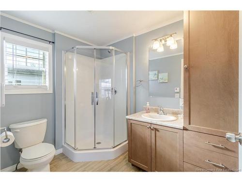 215 Moore St, Fredericton, NB 