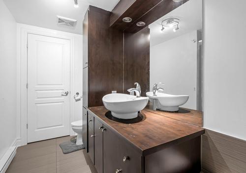 Bathroom - 002-10730 Av. Christophe-Colomb, Montréal (Ahuntsic-Cartierville), QC - Indoor Photo Showing Bathroom