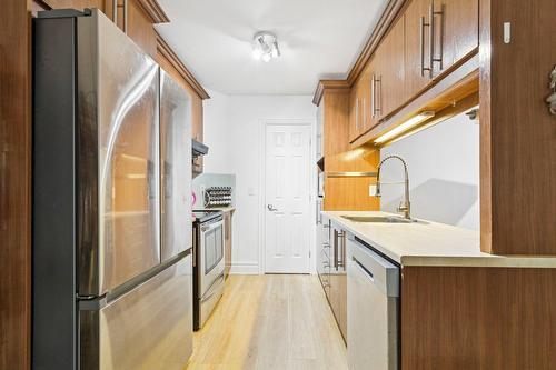 Kitchen - 002-10730 Av. Christophe-Colomb, Montréal (Ahuntsic-Cartierville), QC - Indoor Photo Showing Kitchen