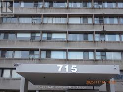 2201 - 715 DON MILLS ROAD  Toronto, ON M3C 1S5