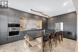 169 BAWDEN DRIVE  Richmond Hill, ON L4S 0M2