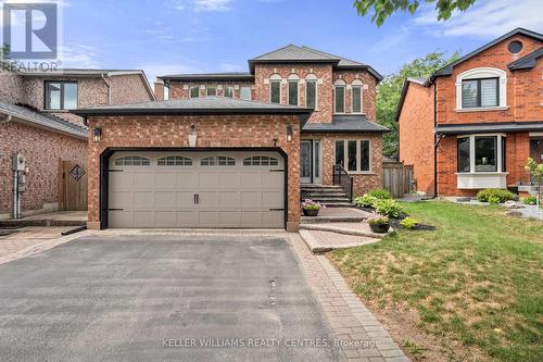 7 MAHOGANY COURT  Aurora, ON L4G 6M8