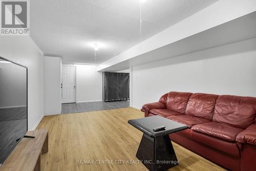 1951 Duluth Crescent, London East (East I), ON - Indoor Photo Showing Living Room