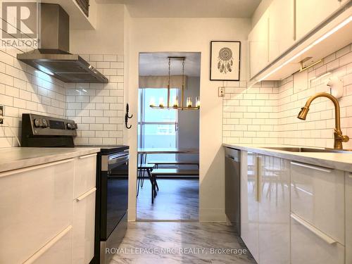 1108 - 35 Towering Heights Boulevard, St. Catharines (Glendale/Glenridge), ON - Indoor Photo Showing Kitchen