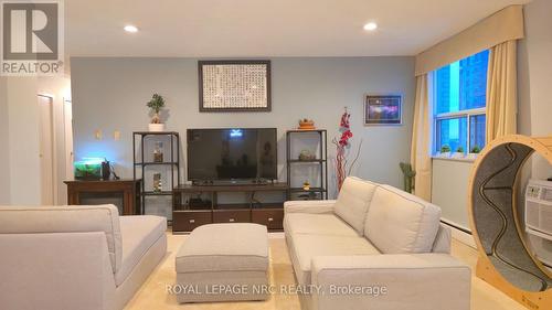 1108 - 35 Towering Heights Boulevard, St. Catharines (Glendale/Glenridge), ON - Indoor Photo Showing Living Room