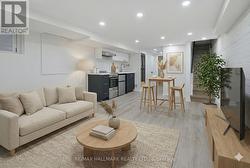 208 CEDARVALE AVENUE  Toronto, ON M4C 4K2