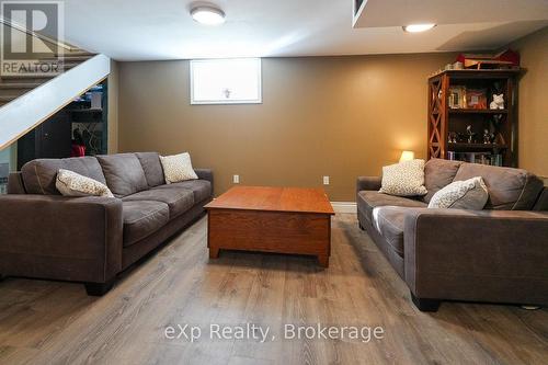 179422 Grey Road 17, Georgian Bluffs, ON - Indoor