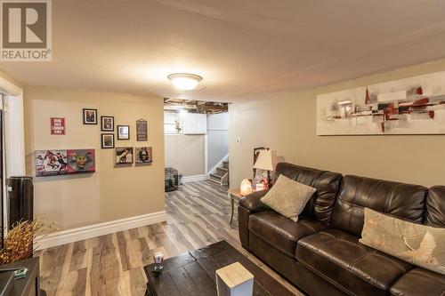 401 Second Ave, Sault Ste. Marie, ON - Indoor Photo Showing Living Room