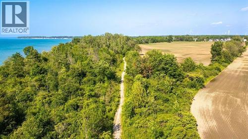 7093 Blue Coast Heights, Plympton-Wyoming, ON 