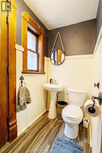 129 William Street South, Chatham, ON - Indoor Photo Showing Bathroom